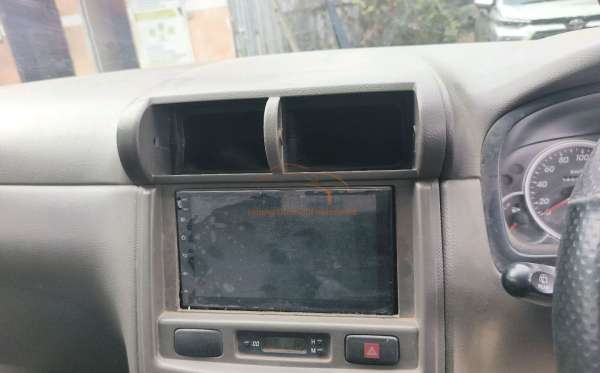 TOYOTA AVANZA G