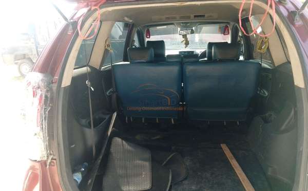 TOYOTA AVANZA VELOZ