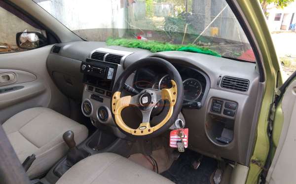 DAIHATSU XENIA