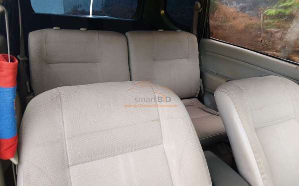 DAIHATSU XENIA