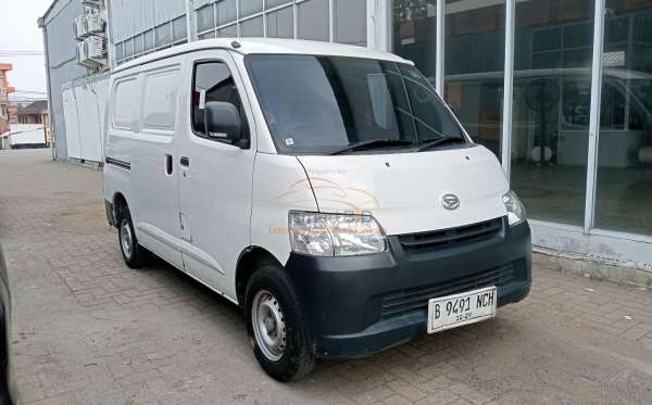 DAIHATSU GRAN MAX BLIND VAN