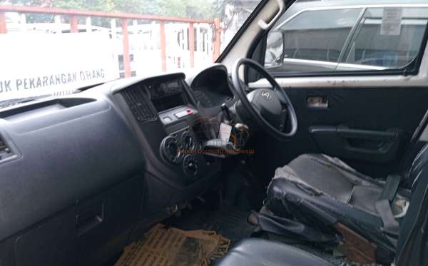 DAIHATSU GRAN MAX BLIND VAN