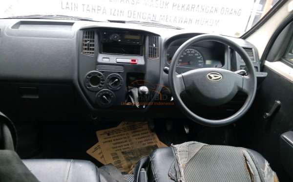 DAIHATSU GRAN MAX BLIND VAN