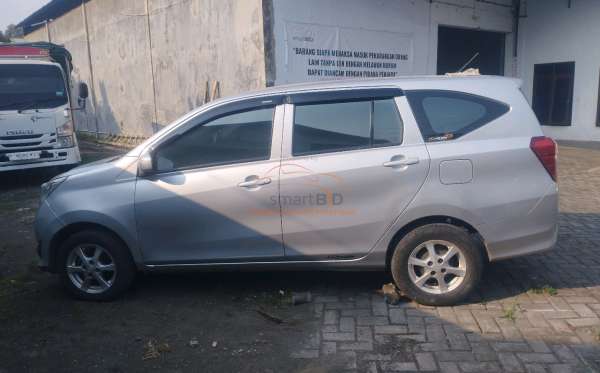 DAIHATSU  SIGRA  M