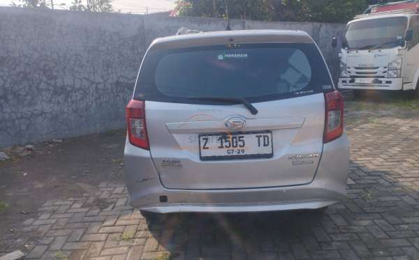 DAIHATSU  SIGRA  M