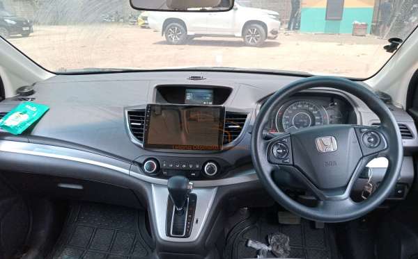 HONDA CR-V RE1 2WD 2.0 A/T