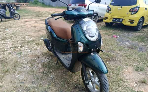 HONDA SCOOPY STYLISH