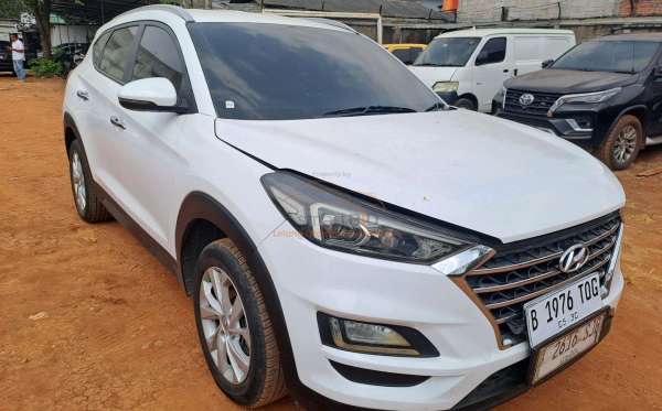 HYUNDAI TUCSON 2.0 2WD