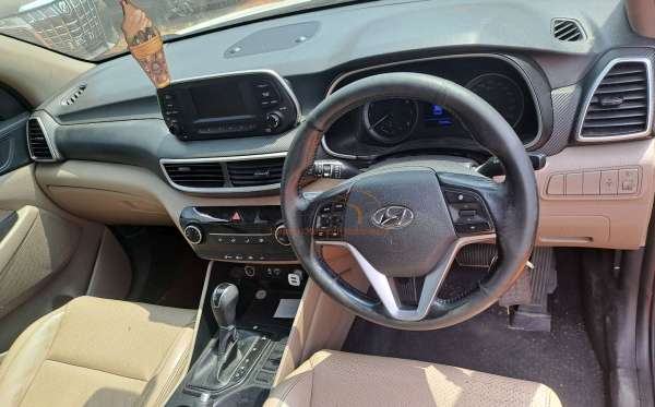 HYUNDAI TUCSON 2.0 2WD