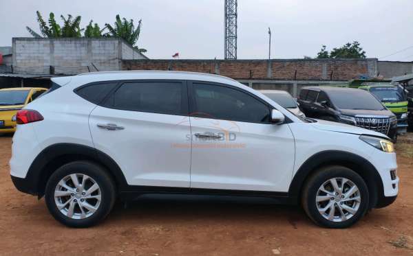 HYUNDAI TUCSON 2.0 2WD