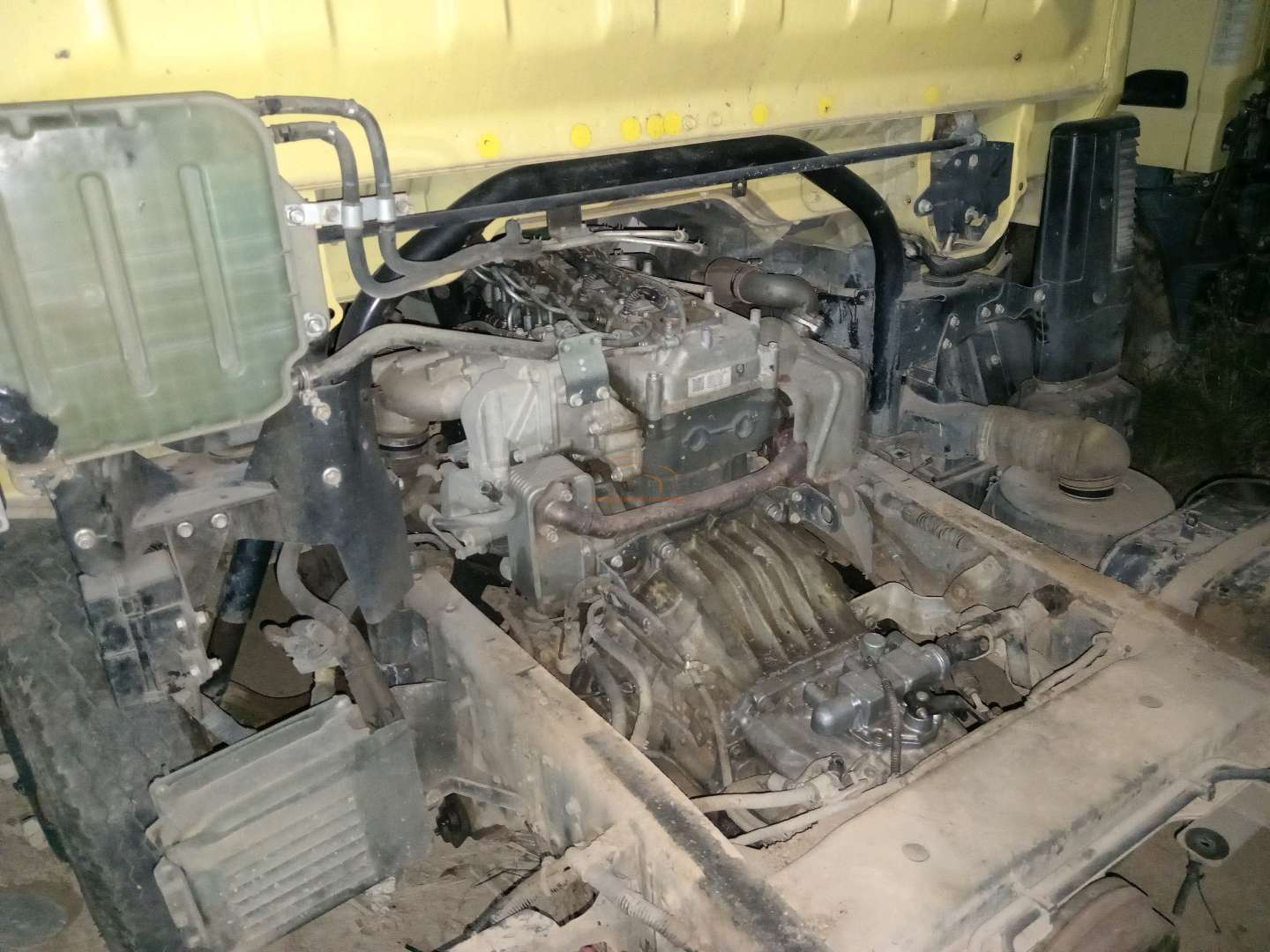 MITSUBISHI CANTER FE 84
