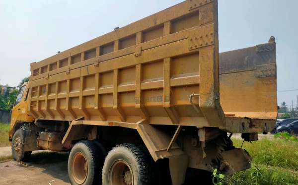 MITSUBISHI FN 62 F HD 6X4 DUMP