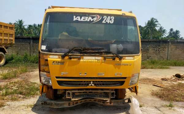 MITSUBISHI FN 62 F HD 6X4 DUMP