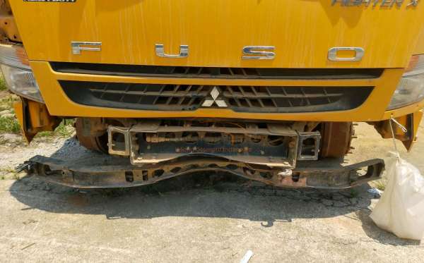 MITSUBISHI FN 62 F HD 6X4 DUMP