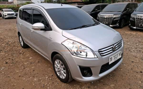 SUZUKI ERTIGA GL