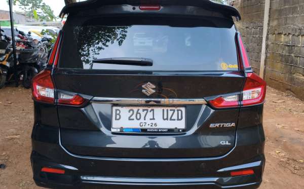 SUZUKI ERTIGA GL