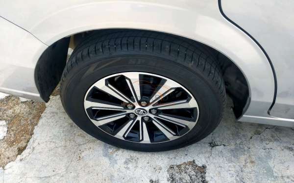 TOYOTA AVANZA 1.5 G