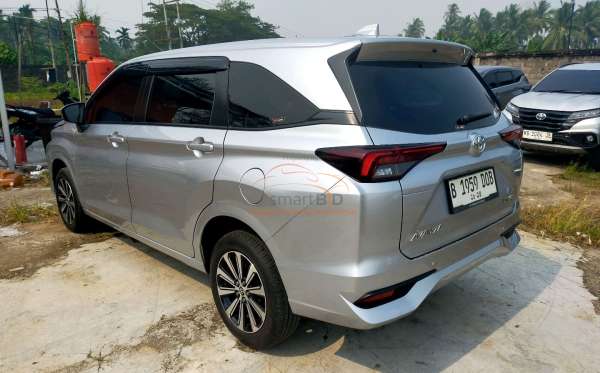 TOYOTA AVANZA 1.5 G