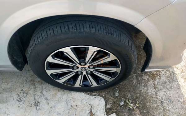 TOYOTA AVANZA 1.5 G