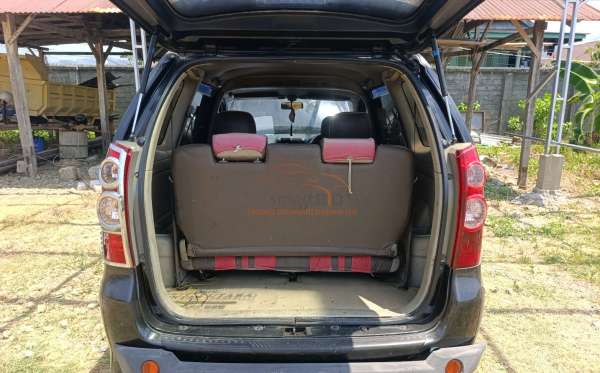 TOYOTA AVANZA