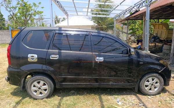 TOYOTA AVANZA