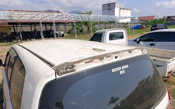 TOYOTA INNOVA