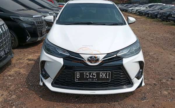TOYOTA YARIS S