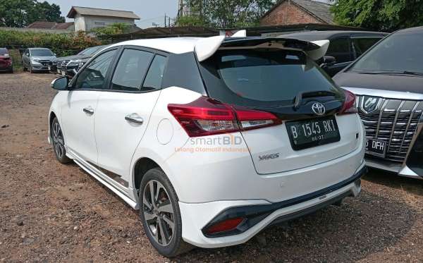 TOYOTA YARIS S