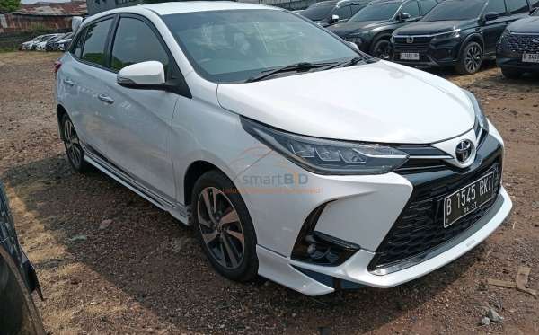 TOYOTA YARIS S