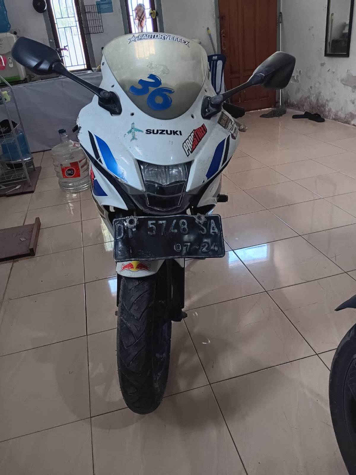 SUZUKI GSX R 150
