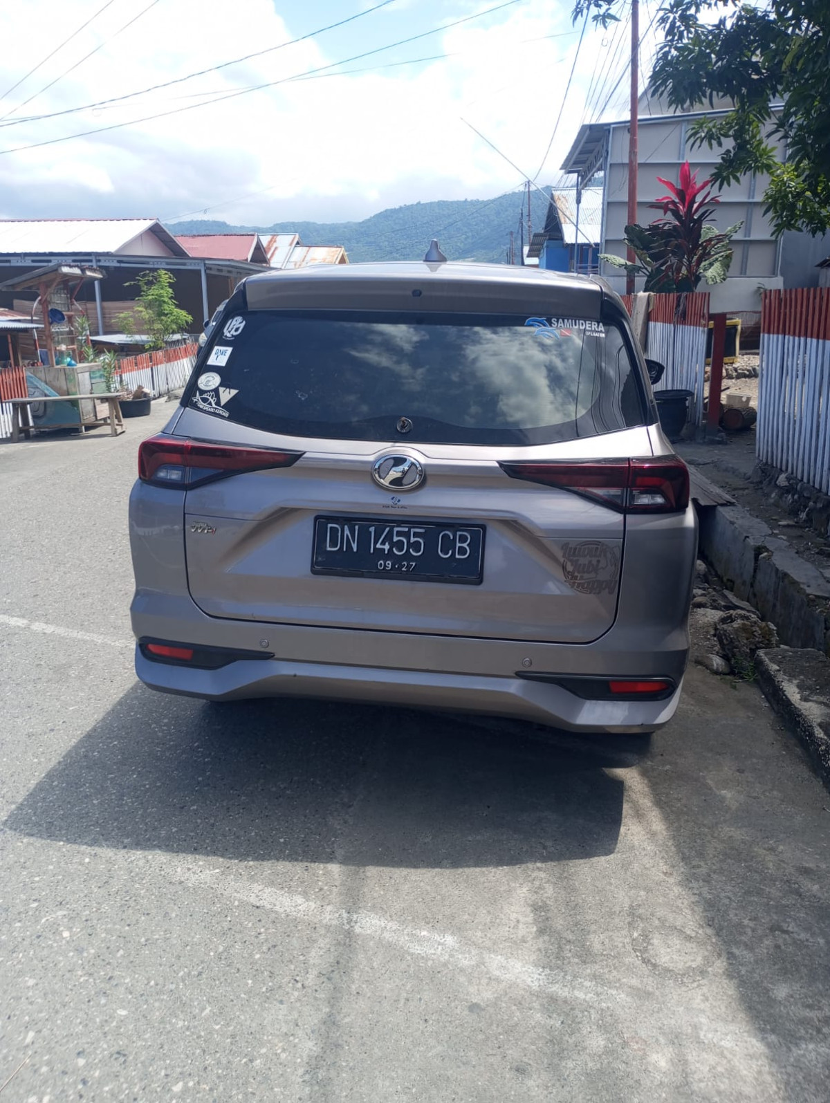 DAIHATSU XENIA  1.3 X