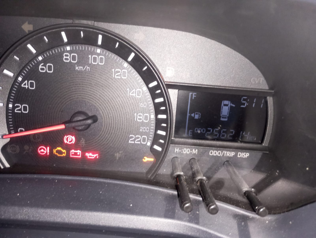 DAIHATSU XENIA  1.3 X