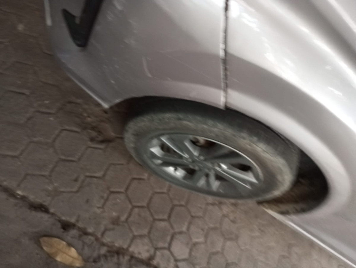 DAIHATSU XENIA  1.3 X