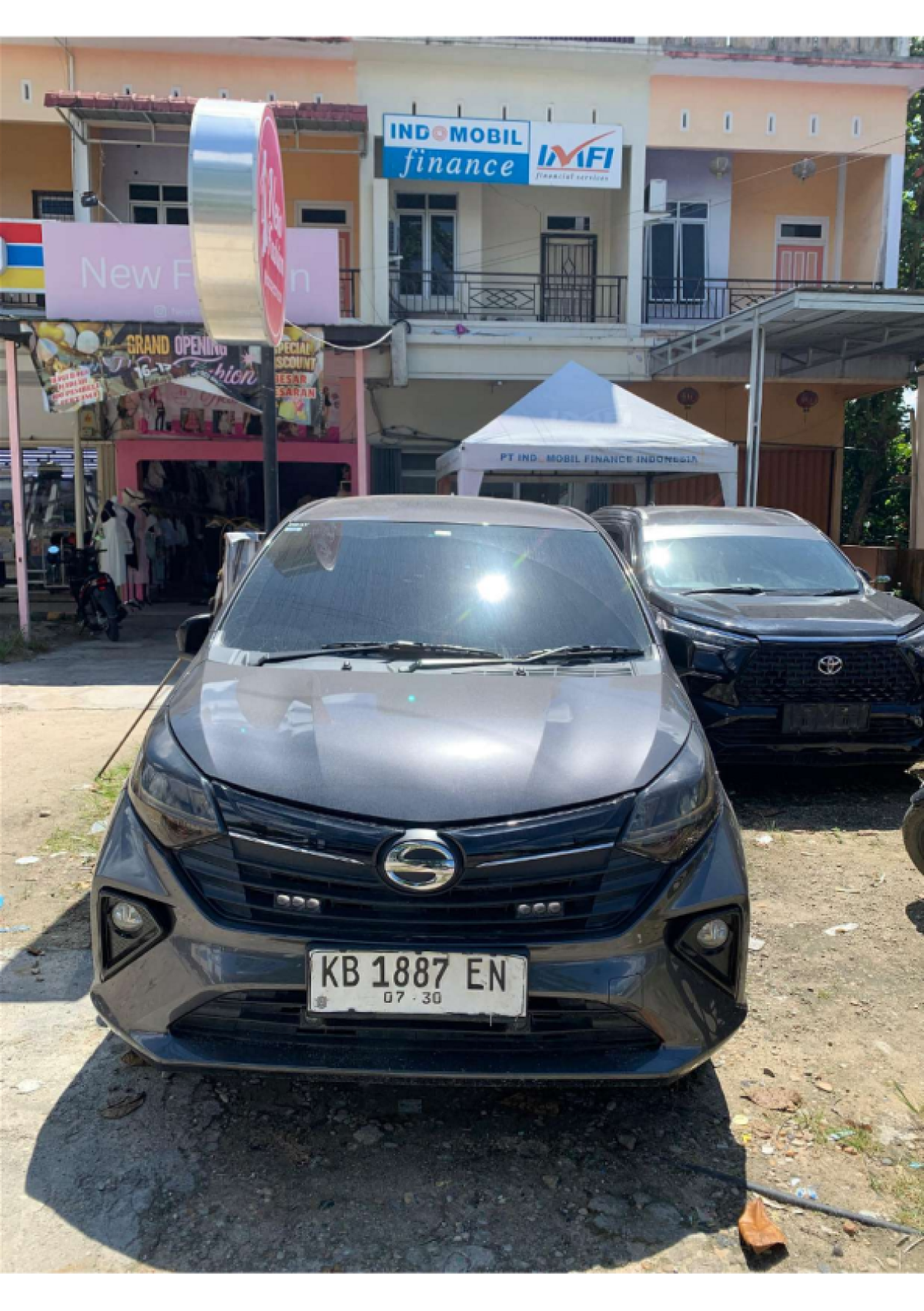DAIHATSU  SIGRA  R
