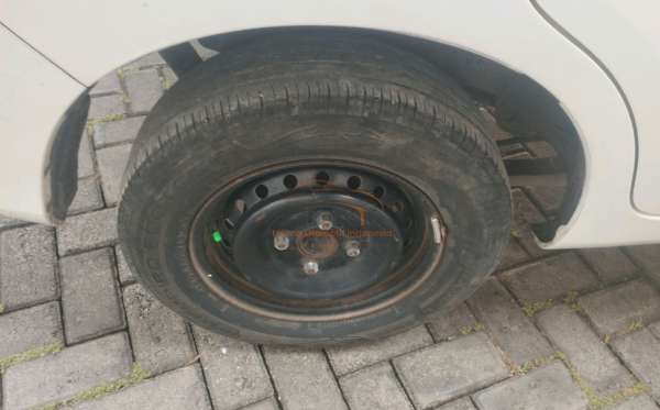 DAIHATSU XENIA 1.3 X