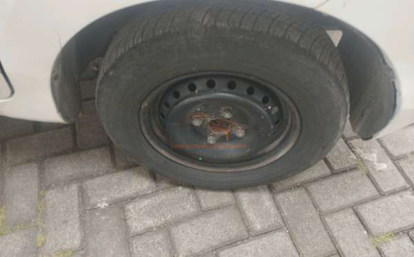 DAIHATSU XENIA 1.3 X