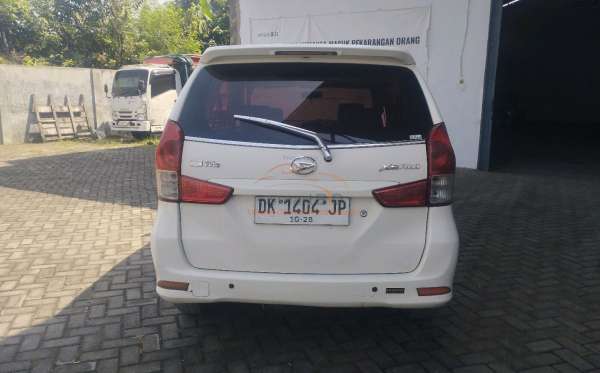DAIHATSU XENIA 1.3 X