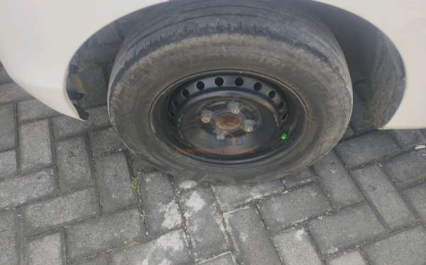 DAIHATSU XENIA 1.3 X
