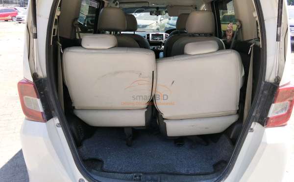 HONDA FREED GB3 1.5 E