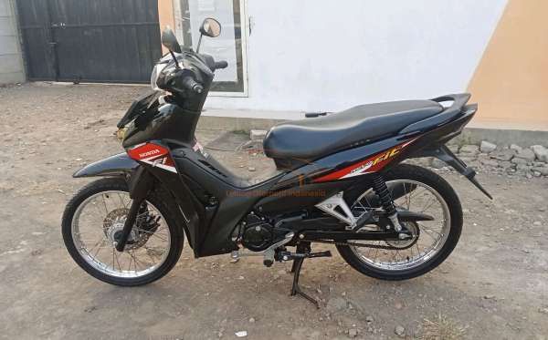 HONDA REVO FIT