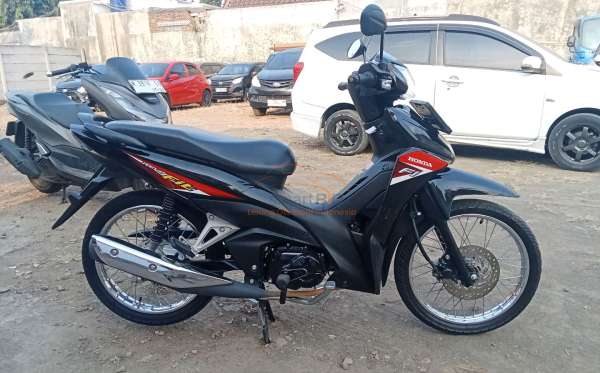HONDA REVO FIT
