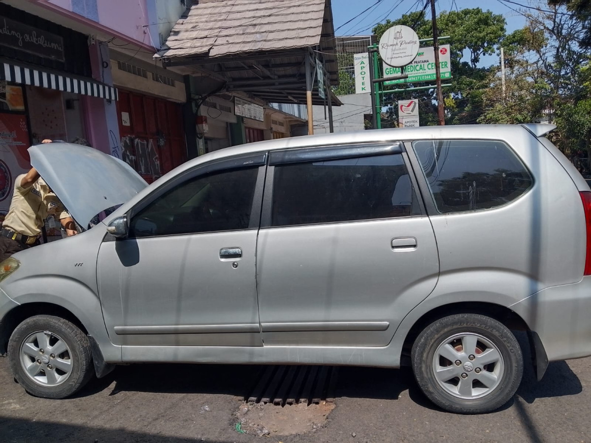 TOYOTA AVANZA