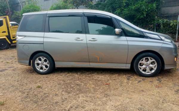 MAZDA BIANTE 2.0L 6 A/T