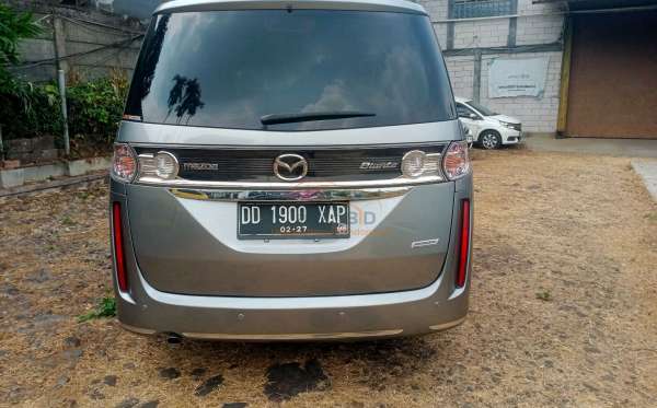 MAZDA BIANTE 2.0L 6 A/T