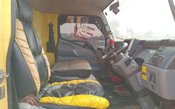 MITSUBISHI CANTER FE 84
