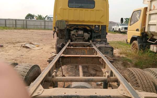MITSUBISHI CANTER FE 84
