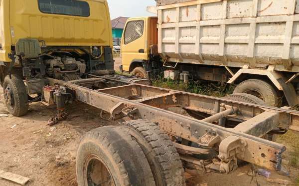 MITSUBISHI CANTER FE 84