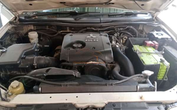 MITSUBISHI PAJERO SPORT
