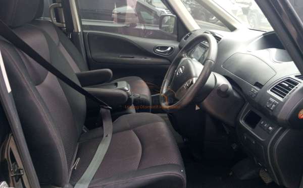 NISSAN SERENA HIGWAY STAR 2.0