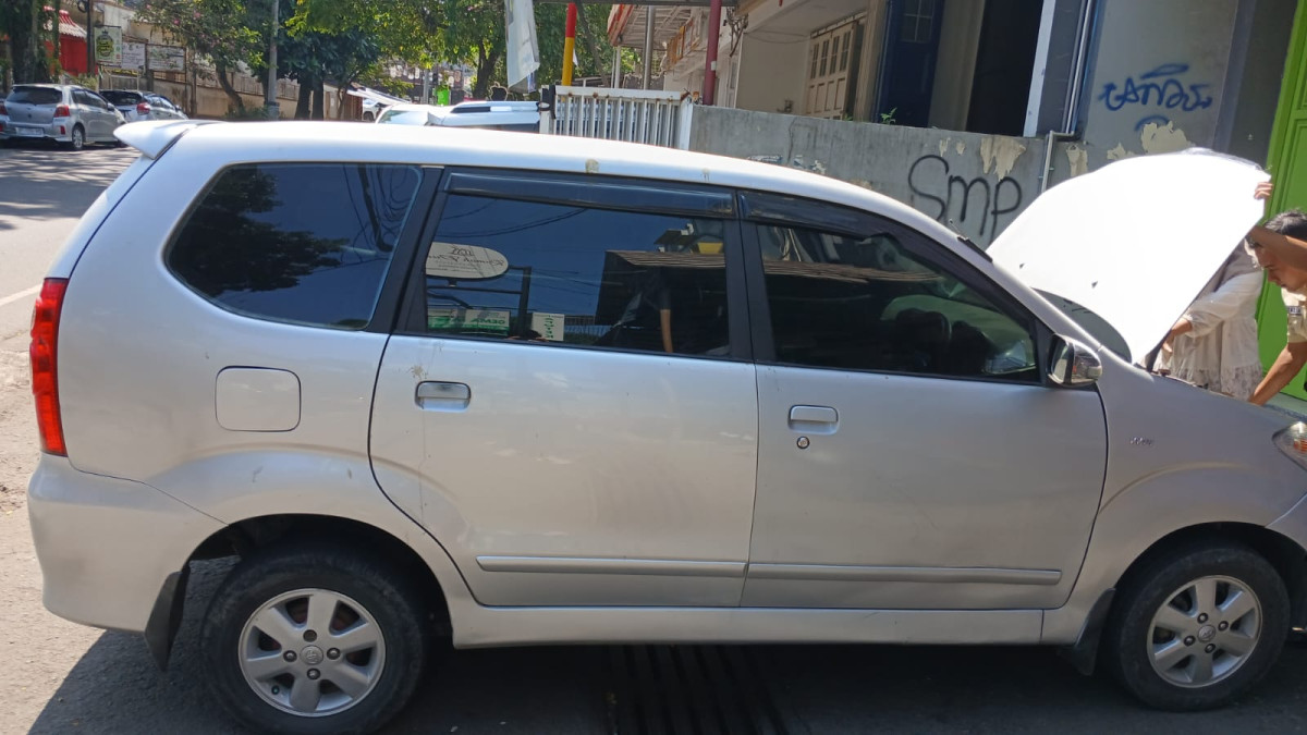 TOYOTA AVANZA
